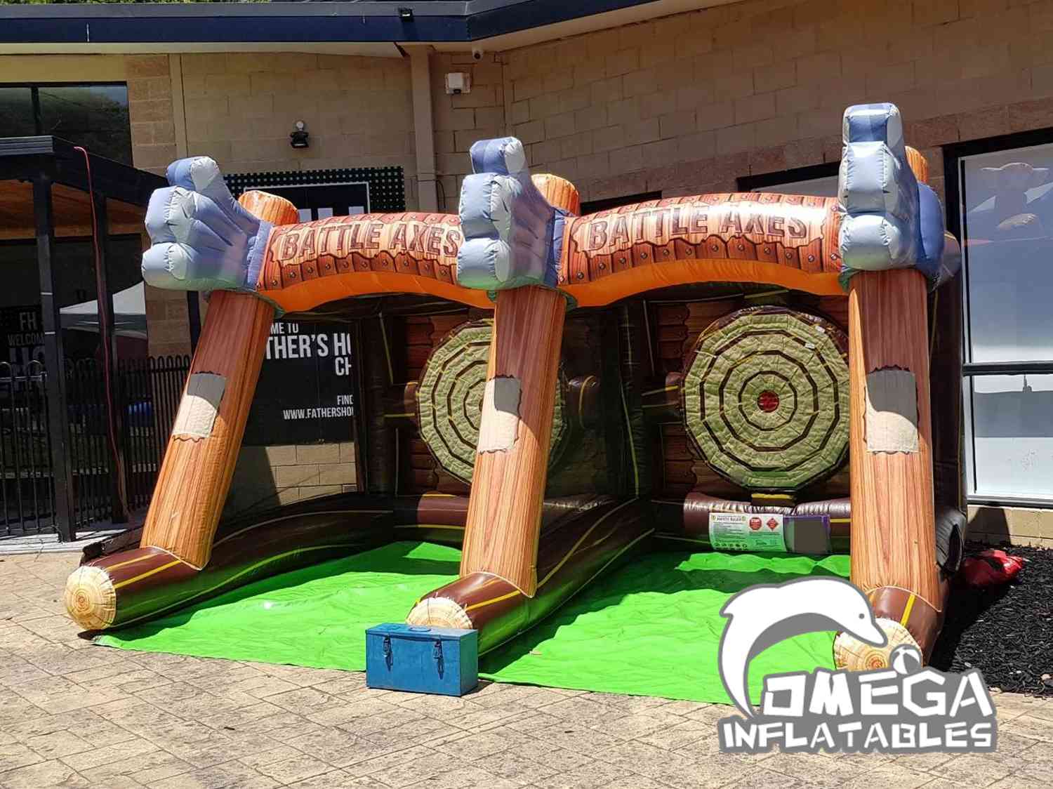 Inflatable Dual Game Inflatable Double Axe Throwing Game – Omega Inflatables Factory