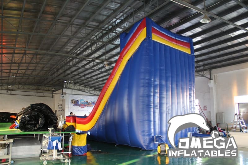 22FT Cliff Hanger Dry Slide